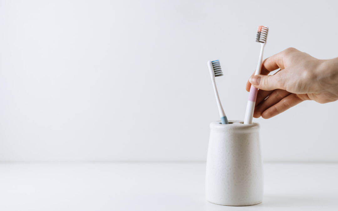 À quelle fréquence faut-il vraiment changer de brosse à dents ?